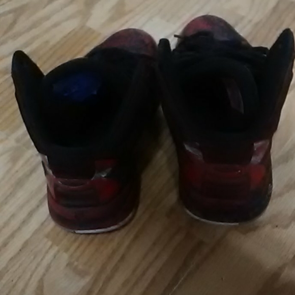 Curry's - Picture 2 of 5